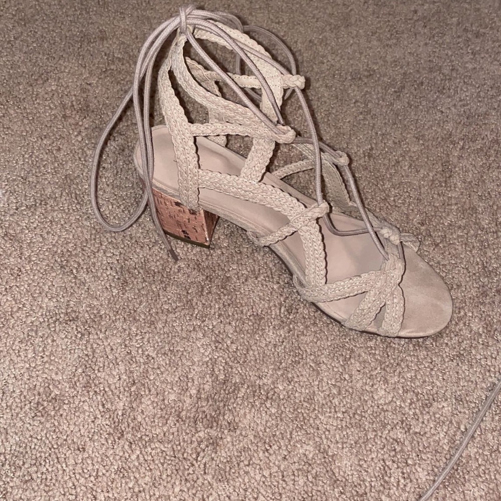 Tie up nude heels